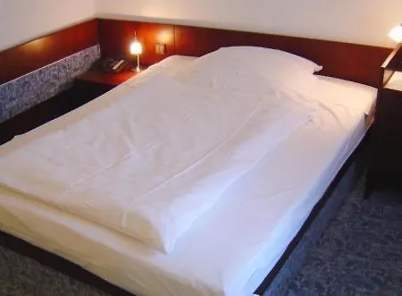 & Restaurant Raisch Steinwenden