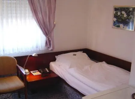 & Restaurant Raisch 3* Steinwenden