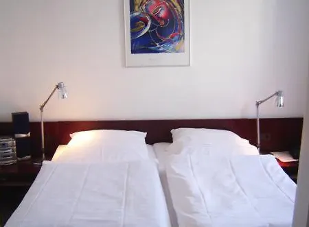 Affittacamere & Restaurant Raisch 3*